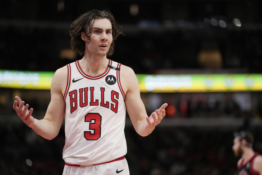 NBA-公牛137-118猛龙 科比-怀特28+3+6