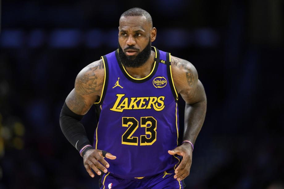 东契奇35分詹姆斯27+8 湖人擒鹈鹕升至西部第三