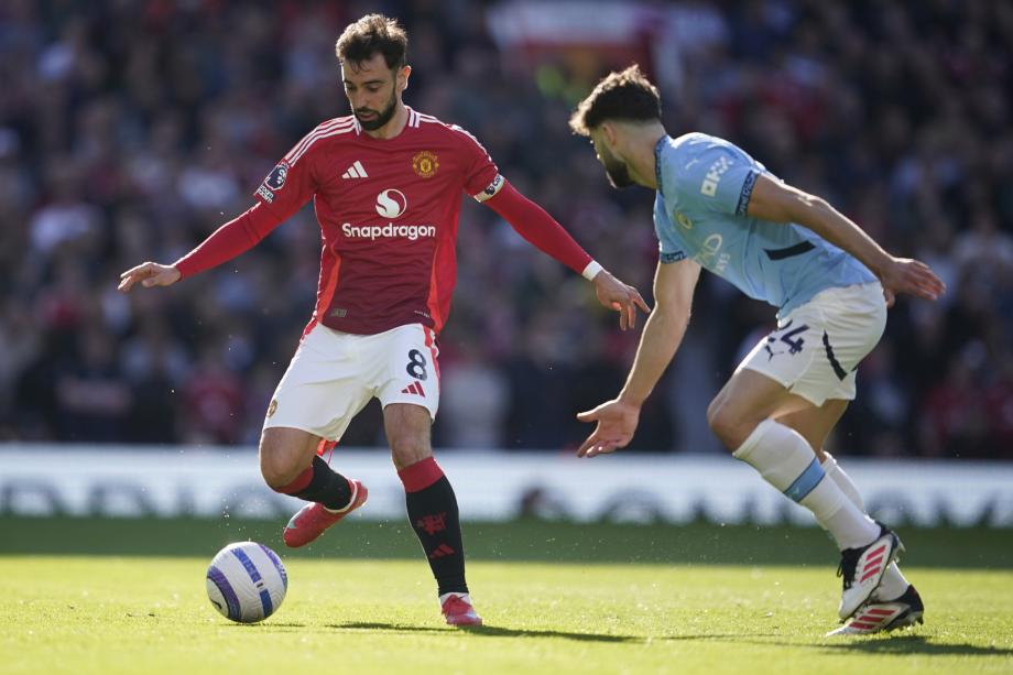 英超-曼市德比双方屡失良机 曼联主场0-0曼城