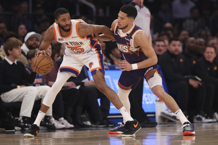 阿努诺比32+6布伦森复出 布克40+4尼克斯胜太阳