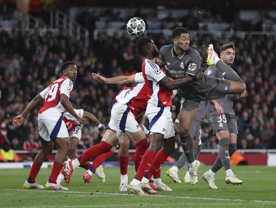 赖斯任意球双响梅里诺破门 阿森纳3-0皇马