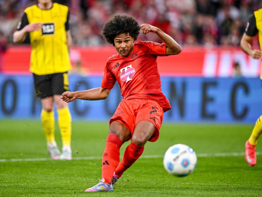 格纳布里一条龙破门 拜仁2-2多特蒙德