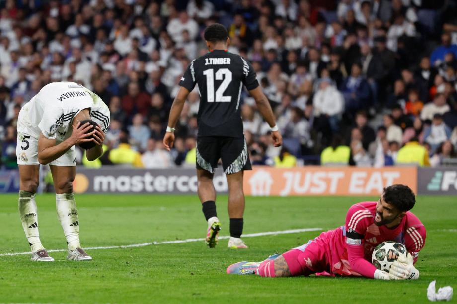 欧冠-阿森纳总比分5-1皇马 时隔16年重返四强