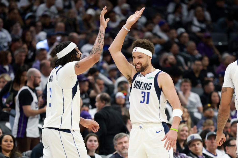 [图]NBA附加赛-浓眉27+9德罗赞33+7 独行侠淘汰国王体育录像/图片