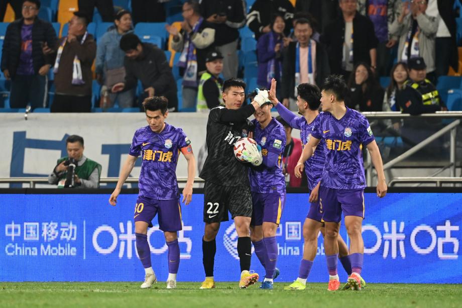 基莱斯制造乌龙哈达斯进球 天津完胜浙江队