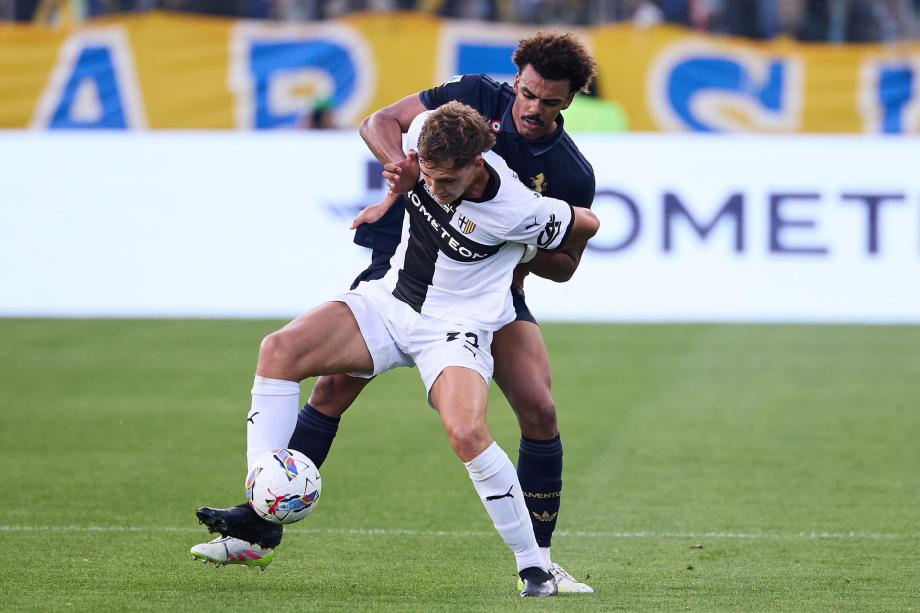 弗拉霍维奇伤退 尤文爆冷0-1不敌帕尔马