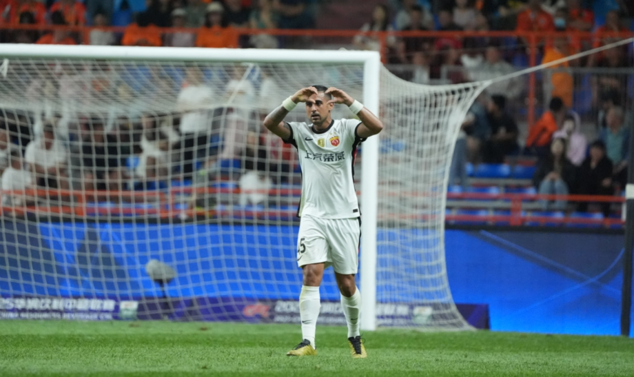 莱昂纳多双响武磊替补助攻 海港3-2战胜玉昆