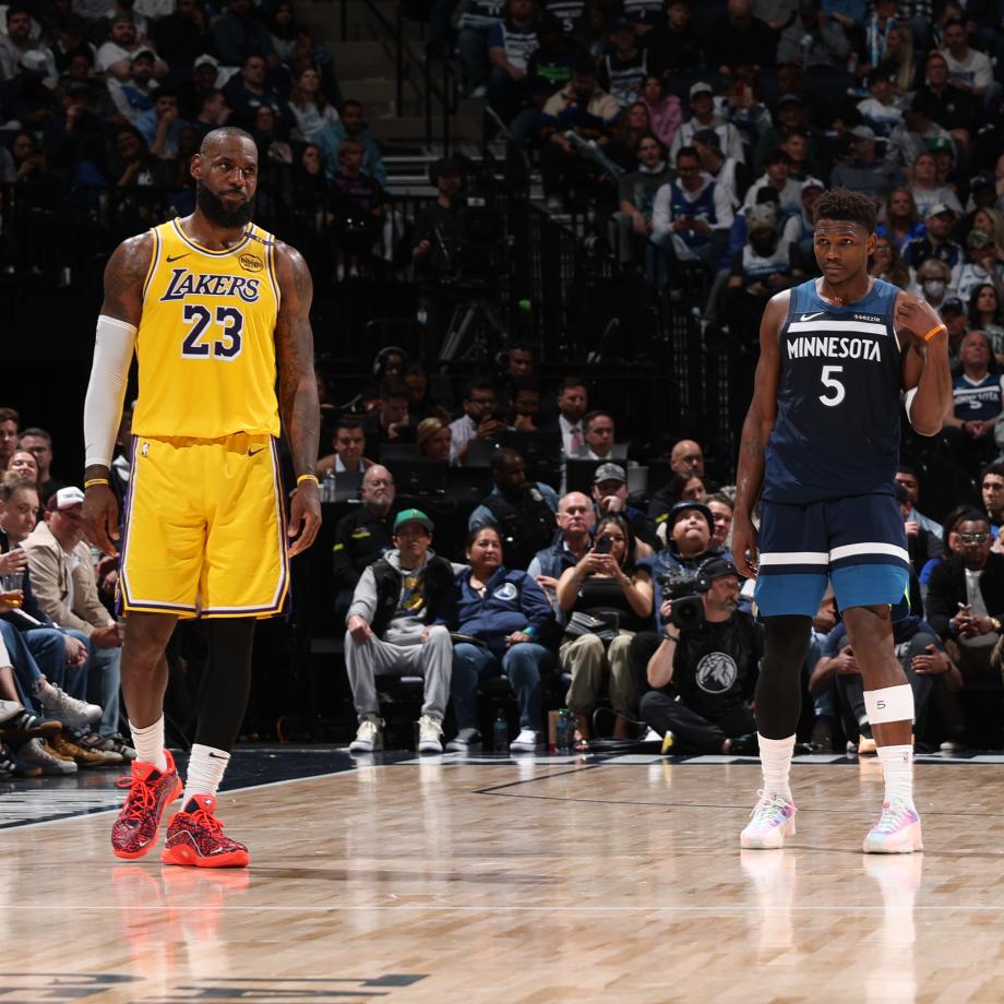 爱德华兹29分詹姆斯38+10 森林狼胜湖人总分2-1