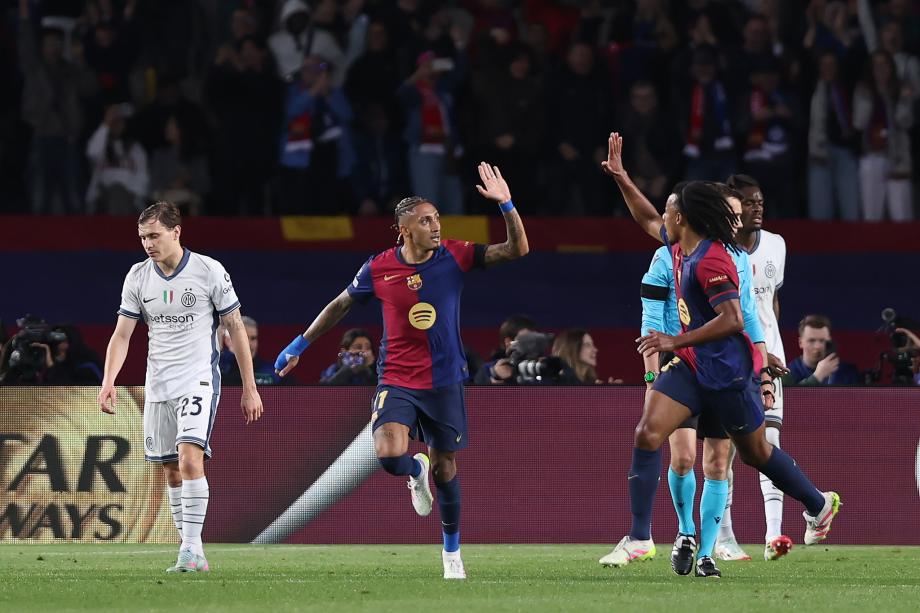 邓弗里斯2射1传亚马尔费兰破门 巴萨3-3国米