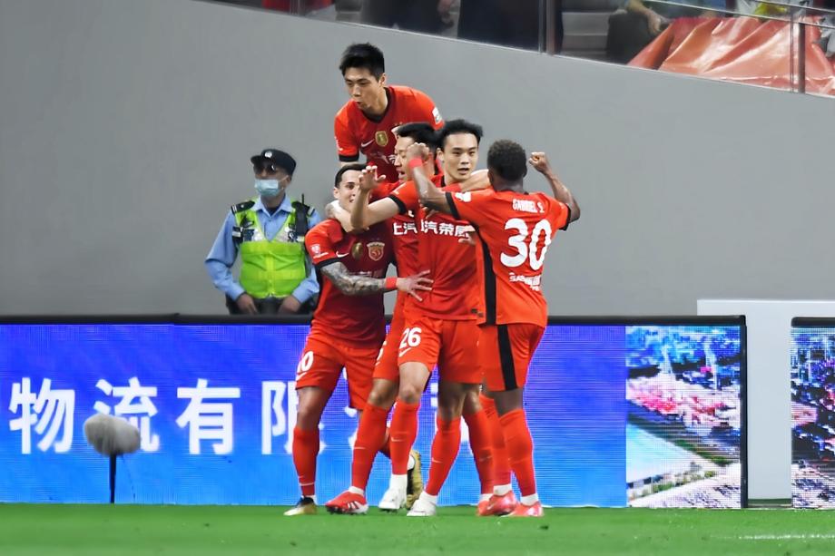 法比奥扳平林良铭建功 国安客场2-1逆转海港