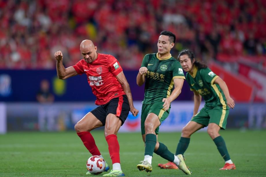 韦世豪破门杨明洋处子球 蓉城2-1战胜浙江取4连胜