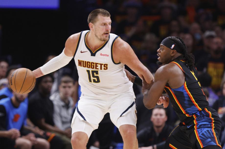 戈登三分准绝杀约基奇42+22 掘金逆转雷霆1-0