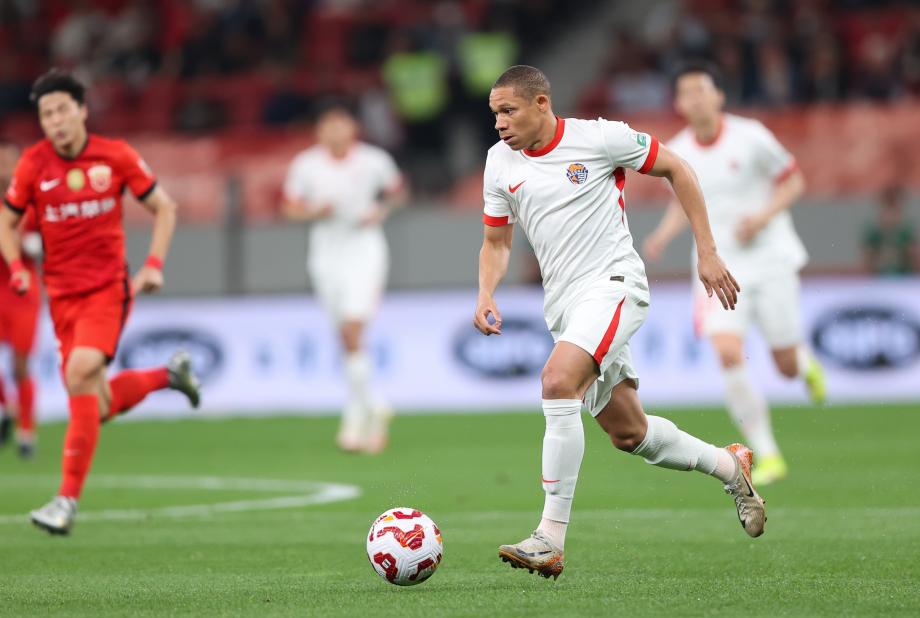 莱昂纳多进球古斯塔沃破门 海港主场胜海牛