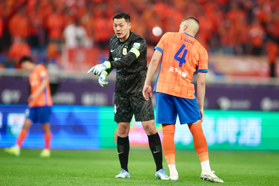 中超-卡扎伊什维利戴帽王钰栋双响 泰山4-2浙江