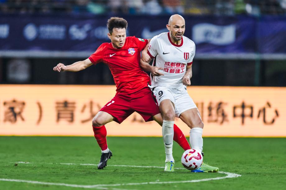 中超-韦世豪传射杨明洋破门 成都蓉城4-0梅州客家