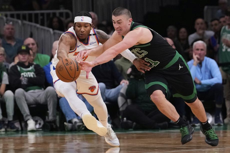 怀特34分布伦森22+6 塔图姆缺阵绿军胜尼克斯2-3