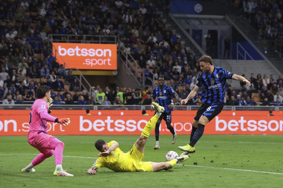 比塞克破门+送点佩德罗双响 国米2-2拉齐奥