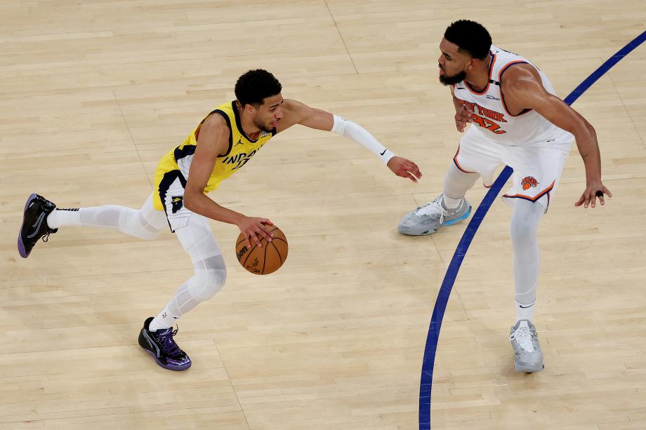 布伦森32分唐斯两双 尼克斯主场战胜步行者