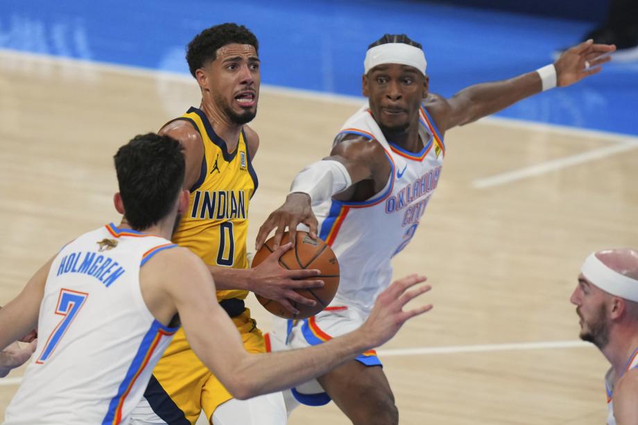 哈利伯顿0.3秒准绝杀 步行者逆转雷霆总决赛开门红