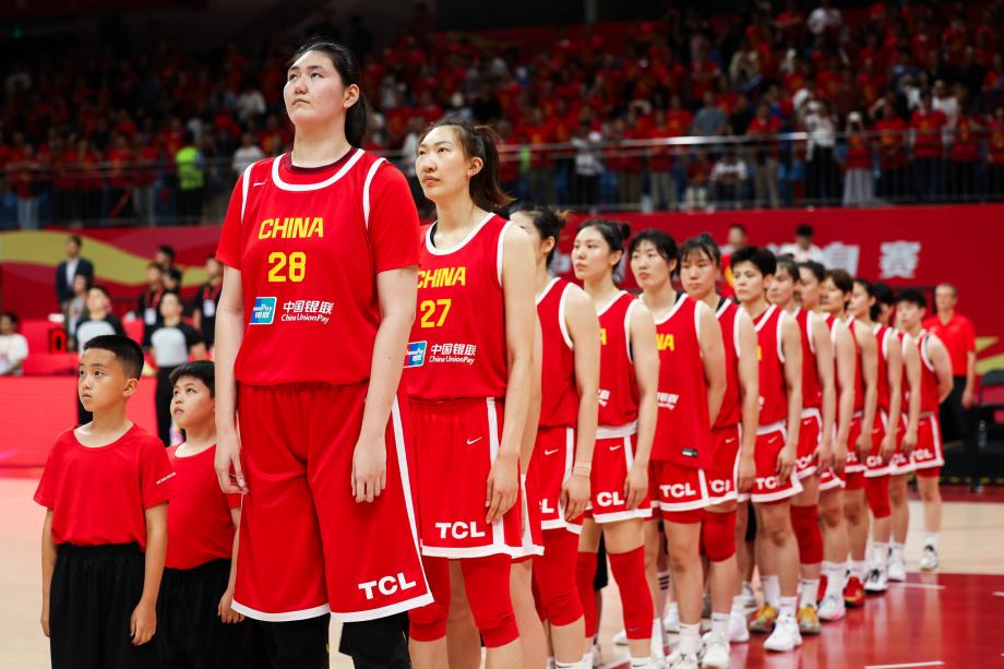 [图]中国女篮热身赛4连胜！中国女篮93-61日本女篮