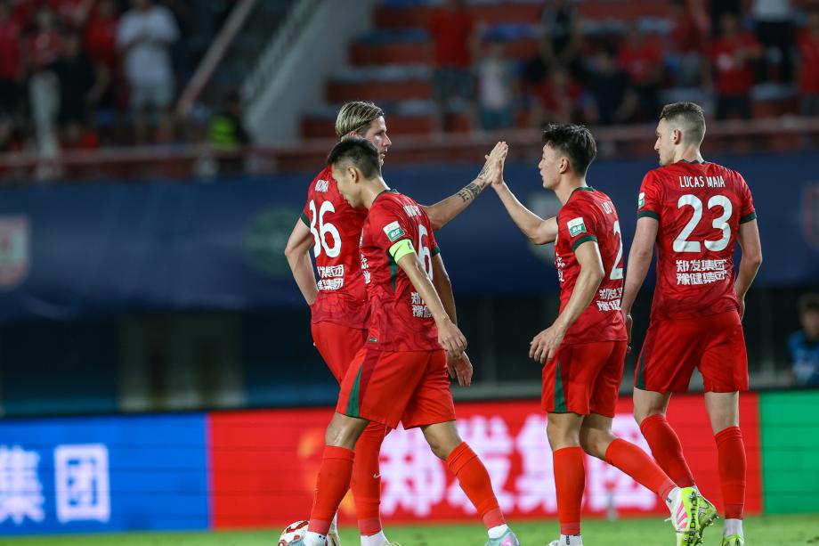 泽卡两球卡多索梅开二度 河南主场战平山东