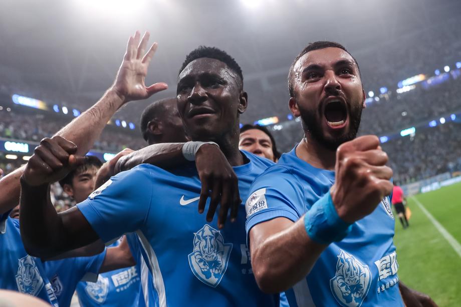 马莱莱头球破门 大连英博主场击败浙江队