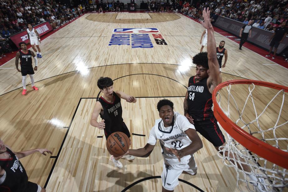 杨瀚森夏联新高15分 开拓者93-87力克鹈鹕