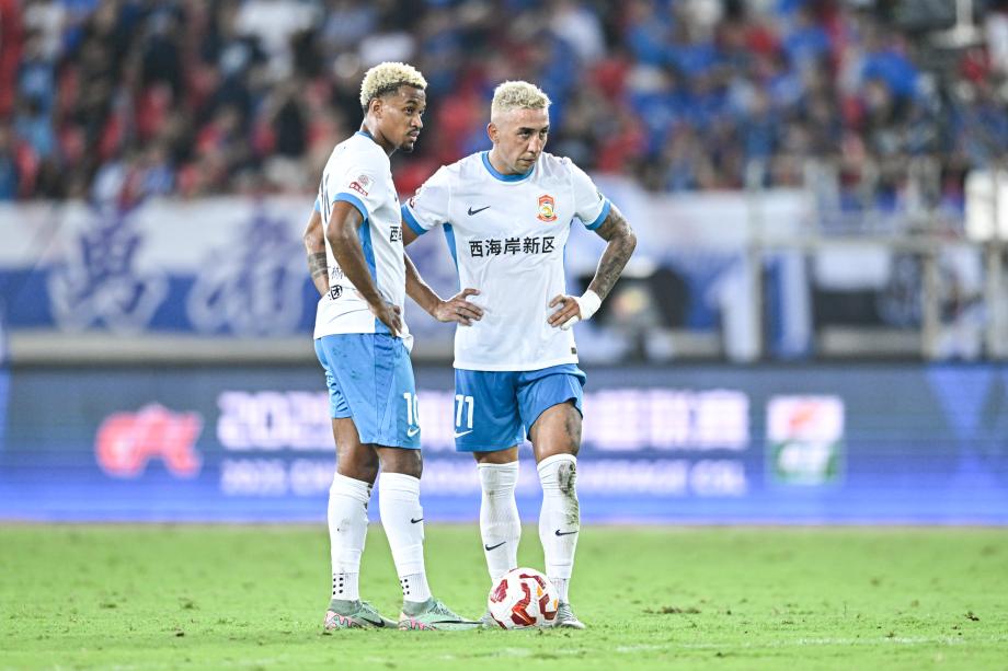 图多列破门段刘愚进球 武汉三镇平青岛西海岸