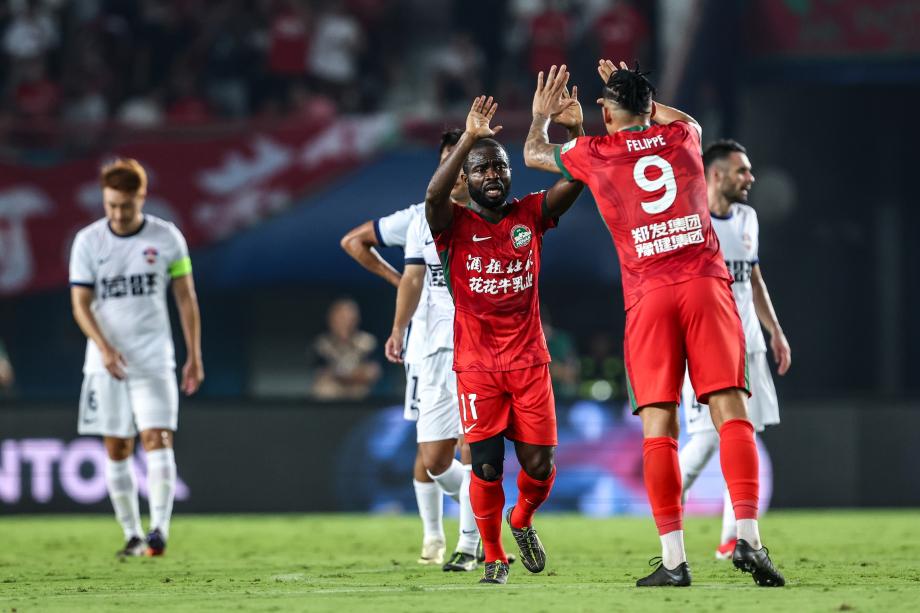 中超-阿奇姆彭破门莫里斯进球 河南队1-1梅州客家