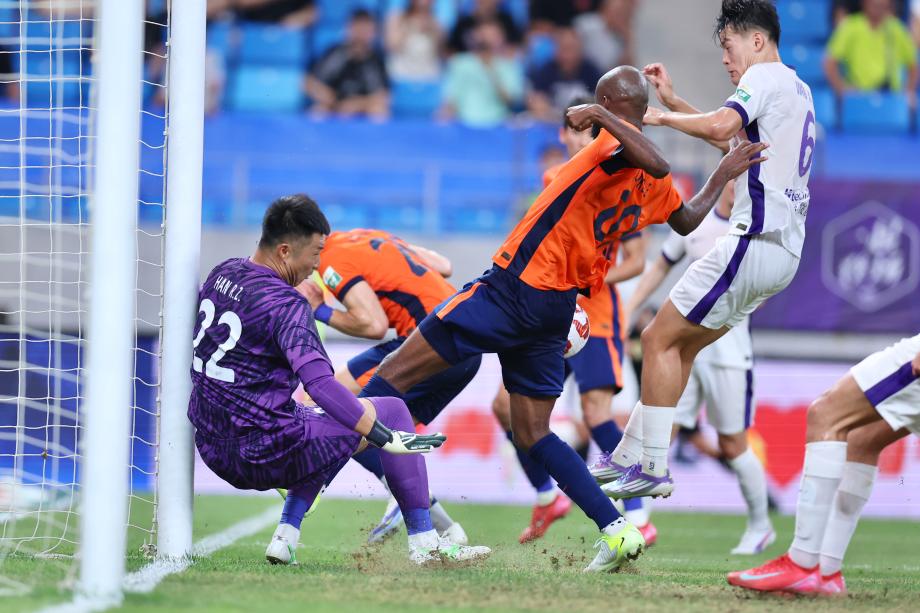 中超-兰克尔·泽破门 青岛海牛2-0天津津门虎