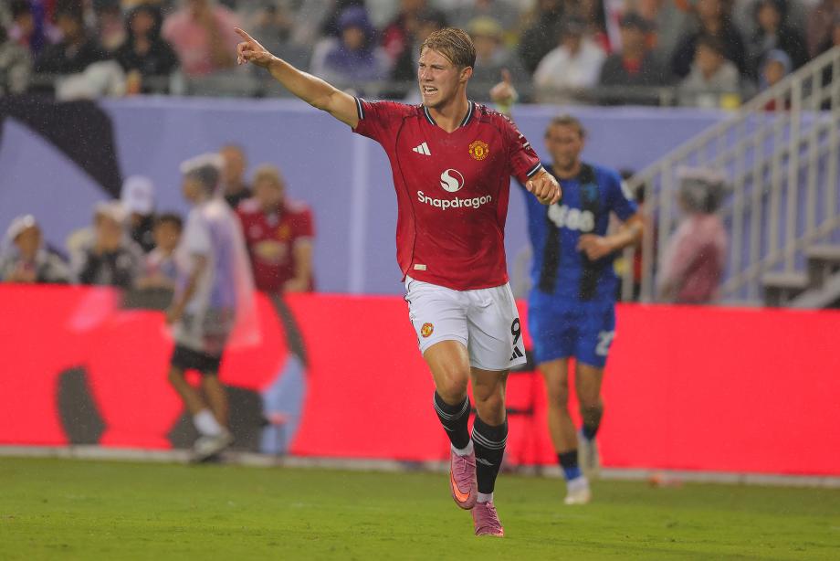 热身赛-多古传射霍伊伦闪击 曼联4-1伯恩茅斯