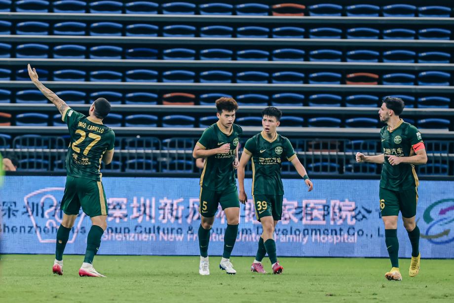 米特里策传射卡列洛两球 浙江胜深圳新鹏城