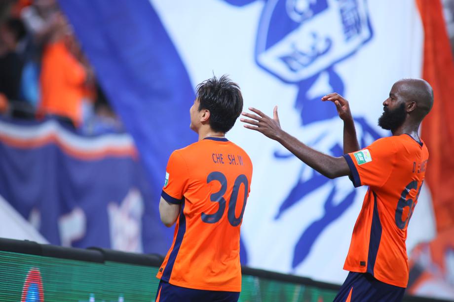 主场大胜云南玉昆 青岛海牛暂时摆脱降级区