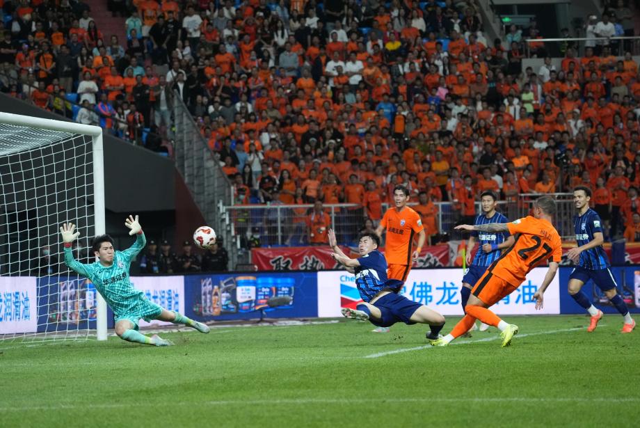 罗竞破门韩子龙进球 云南玉昆战胜武汉三镇