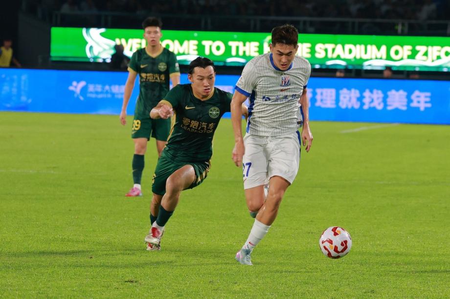 中超-路易斯中框卢卡斯失良机 申花0-0浙江3轮不胜