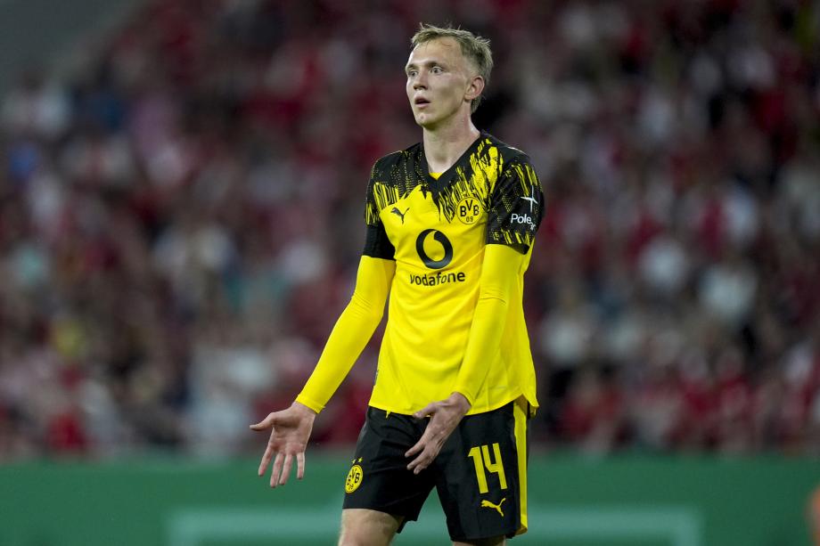 德国杯-多特1-0客胜德丙球队红白埃森成功晋级