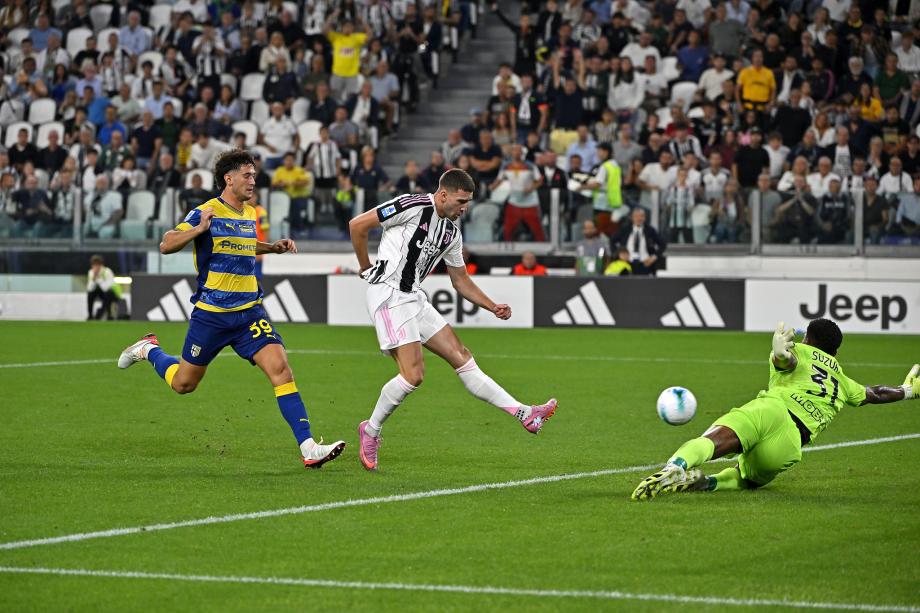 意甲-戴维首球伊尔迪兹两传 10人尤文2-0帕尔马