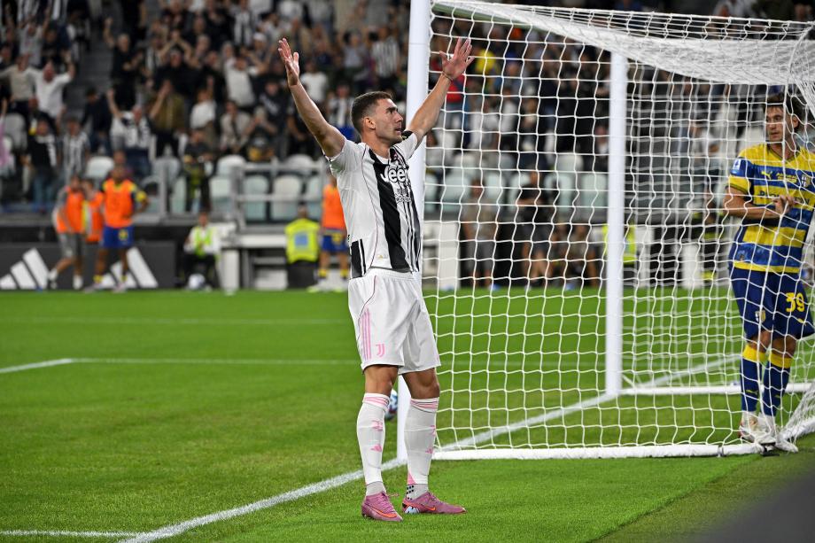 意甲-戴维首球伊尔迪兹两传 10人尤文2-0帕尔马