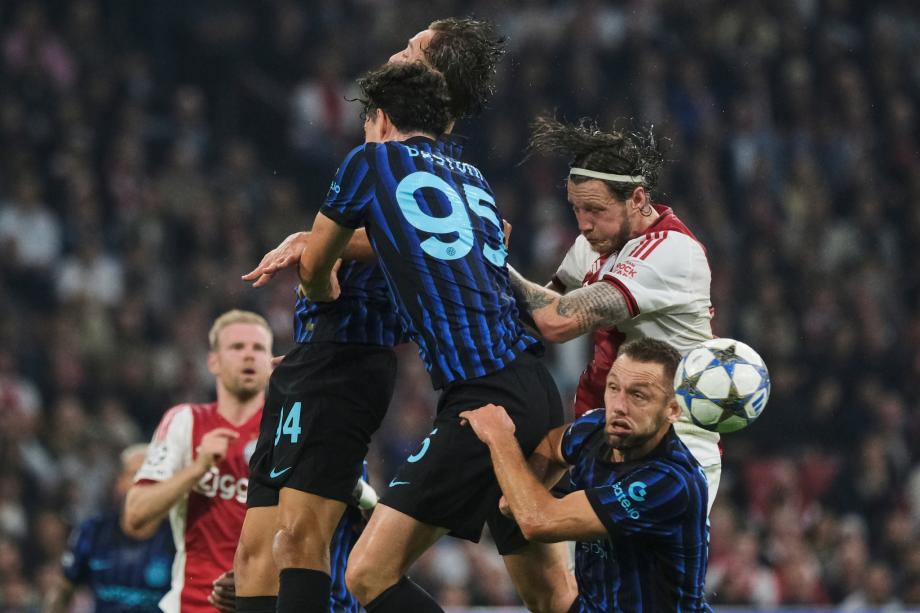 欧冠-小图拉姆双响 国米2-0阿贾克斯开门红