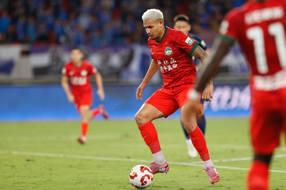 阿奇姆彭梅开二度 河南队客场大胜武汉三镇