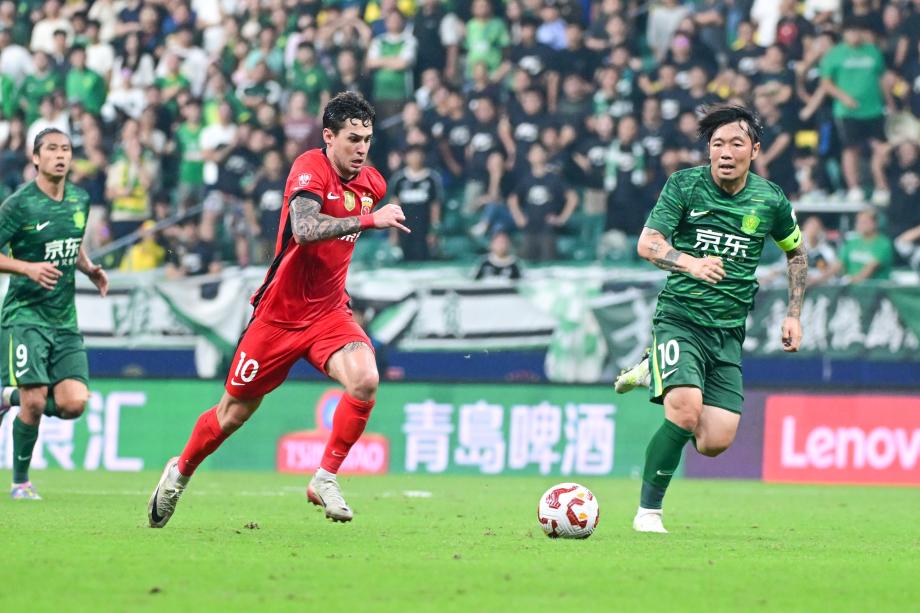 中超-莱昂纳多帽子戏法 上海海港3-2北京国安