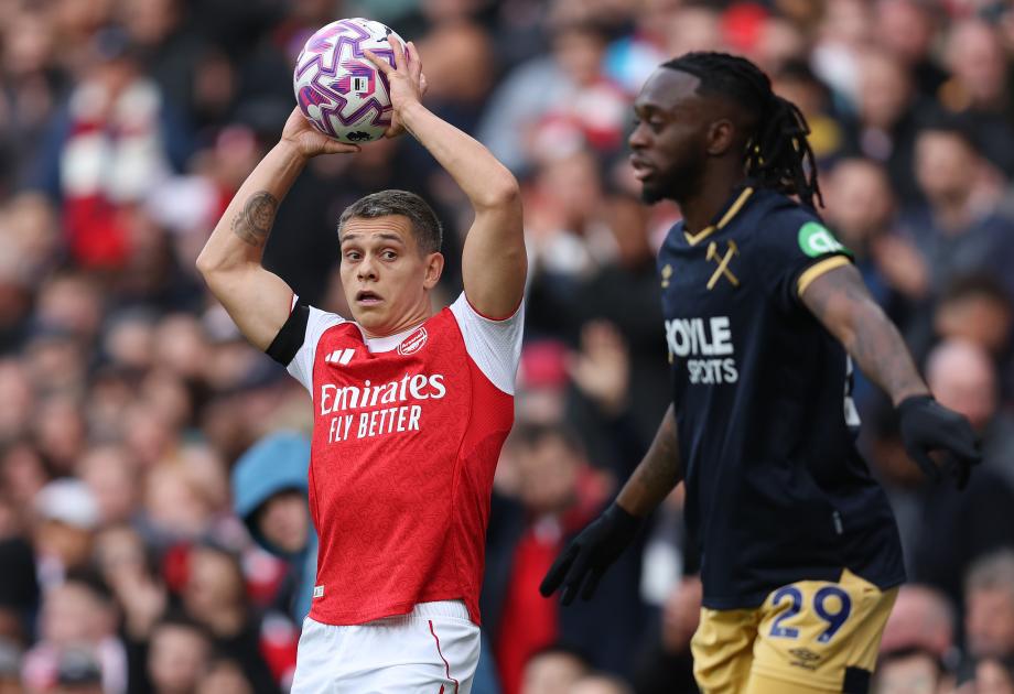 英超-赖斯破门萨卡点射 阿森纳2-0西汉姆