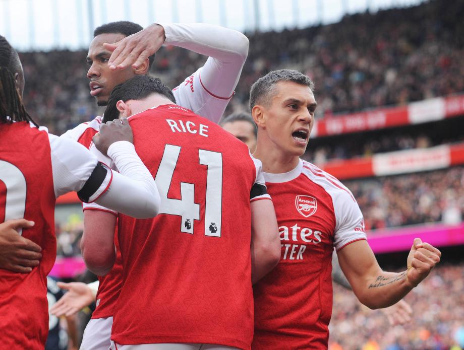 英超-赖斯破门萨卡点射 阿森纳2-0西汉姆