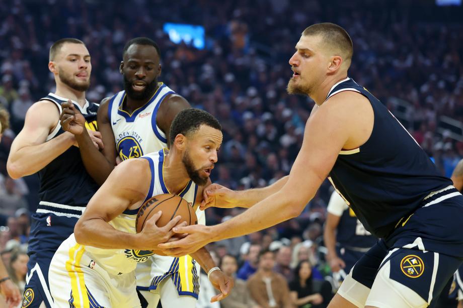 库里42+6+7戈登空砍50分 勇士加时险胜掘金