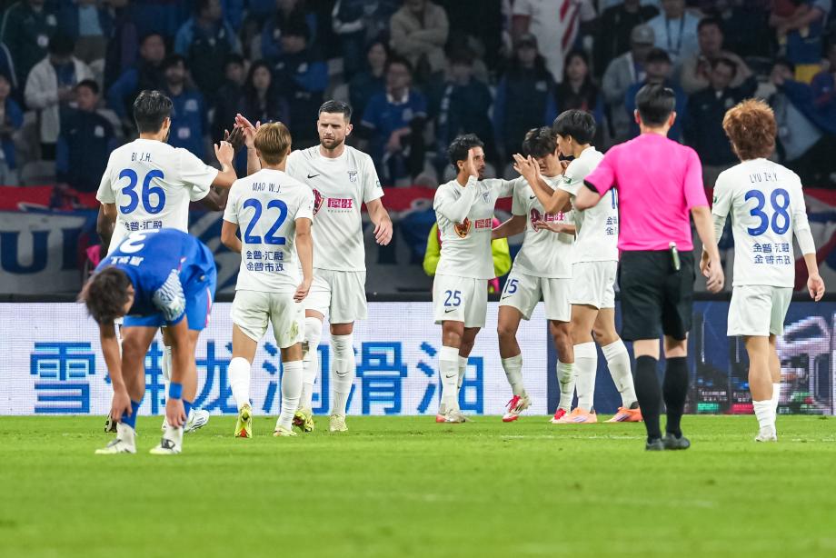 吴曦进球路易斯破门 上海申花战平大连英博