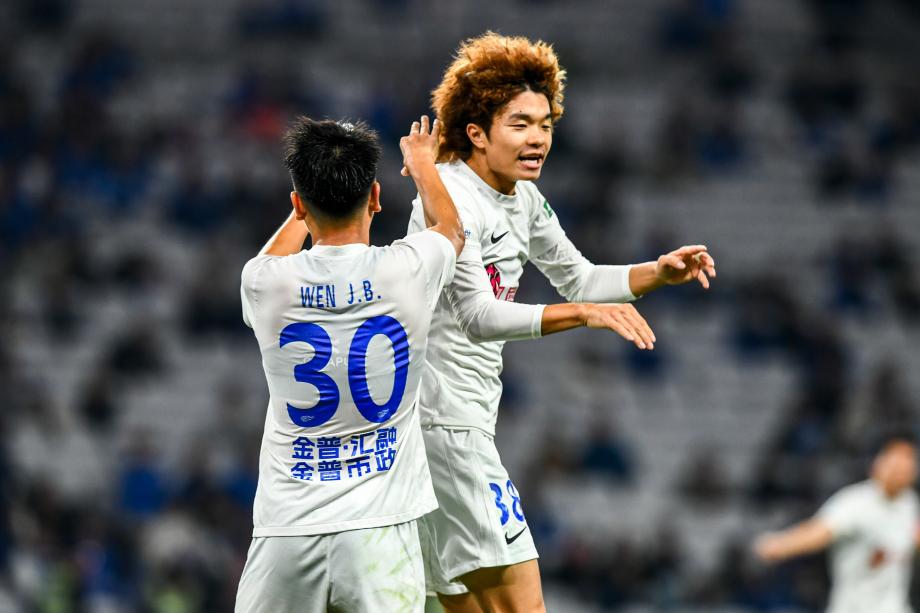 吴曦进球路易斯破门 上海申花战平大连英博