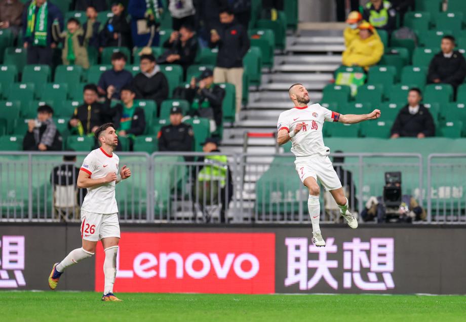 萨里奇帽子戏法 青岛海牛客场战胜北京国安