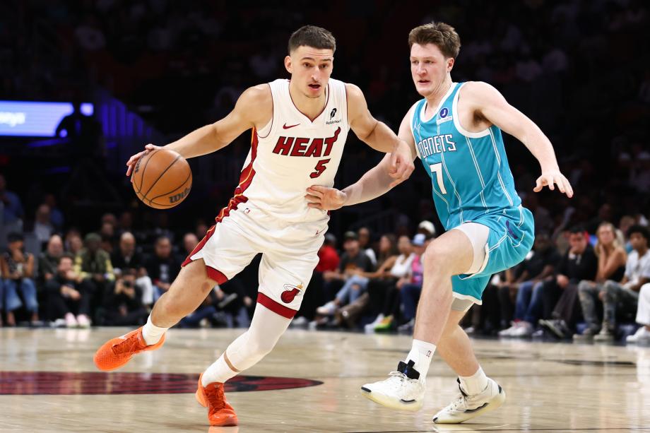 阿德巴约26分三球20+8+9 热火大胜黄蜂取3连胜