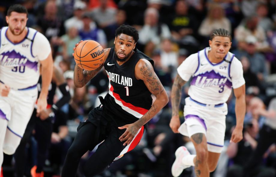 杨瀚森2分马尔卡宁32+5 开拓者客场险胜爵士