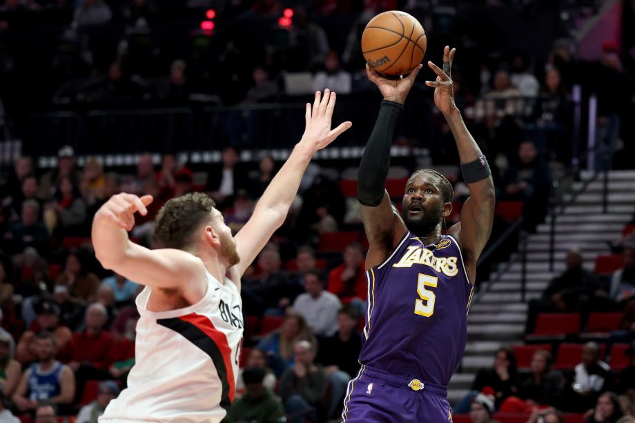 艾顿29+10阿夫迪亚33+6 湖人力克开拓者